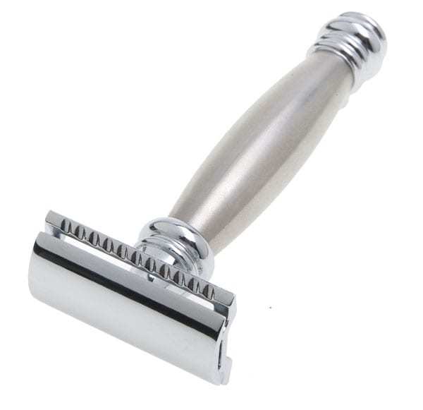 Станок Т- образный для бритья хромированный, с удлиненной ручкой, лезвие в комплекте (1 шт) Merkur 9043002 - 1